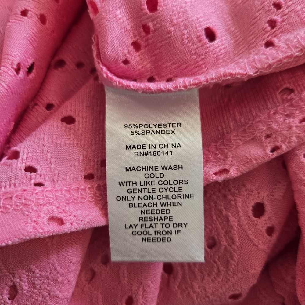 NWT Pink Eyelet Lace Bell Sleeve V Neck Blouse - Picture 9 of 11